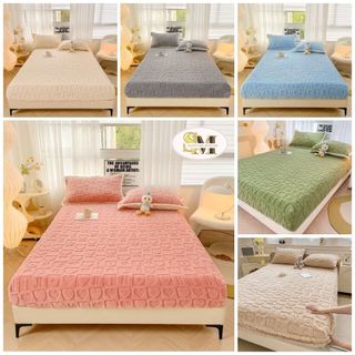 Sprei Bulu Kasur Anti Slip Motif Timbul Bahan Halus dan Lembut