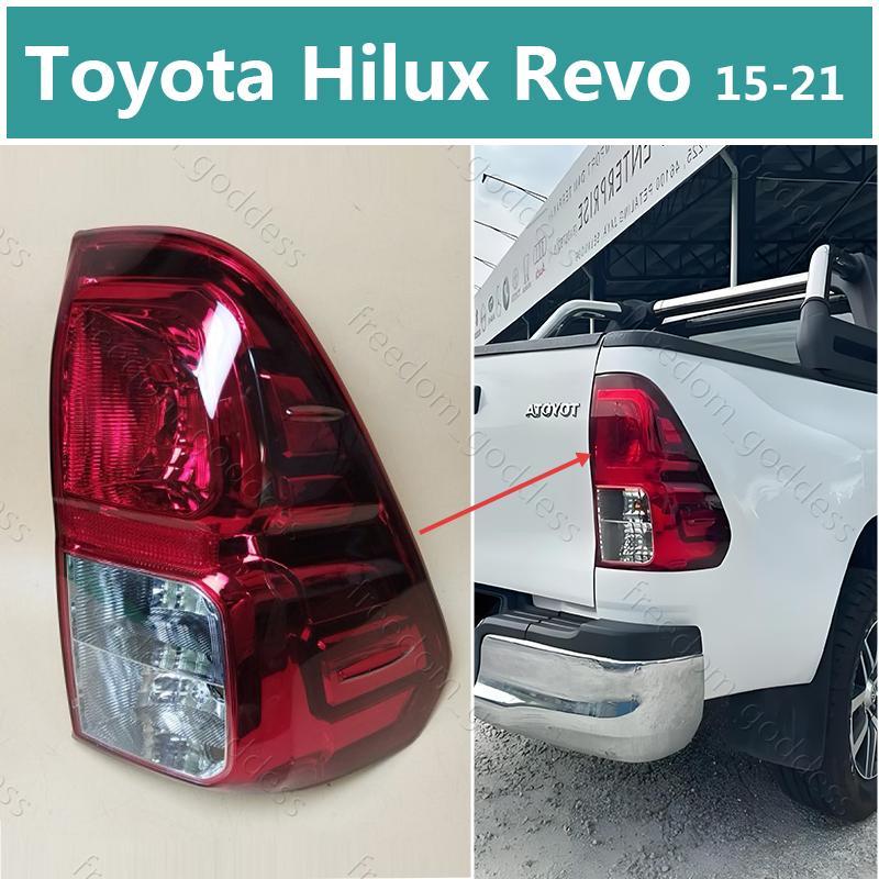 Toyota Hilux Revo 2015-2021 ไฟท้ายพร้อมไฟเบรคและไฟหลัง