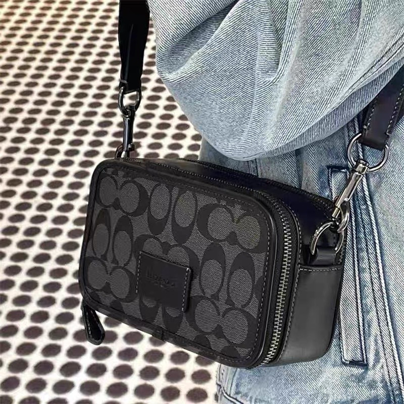 New Mens Bag Classic Logo WAYATT Camera Bag Mens Shoulder Crossbody Bag CM109