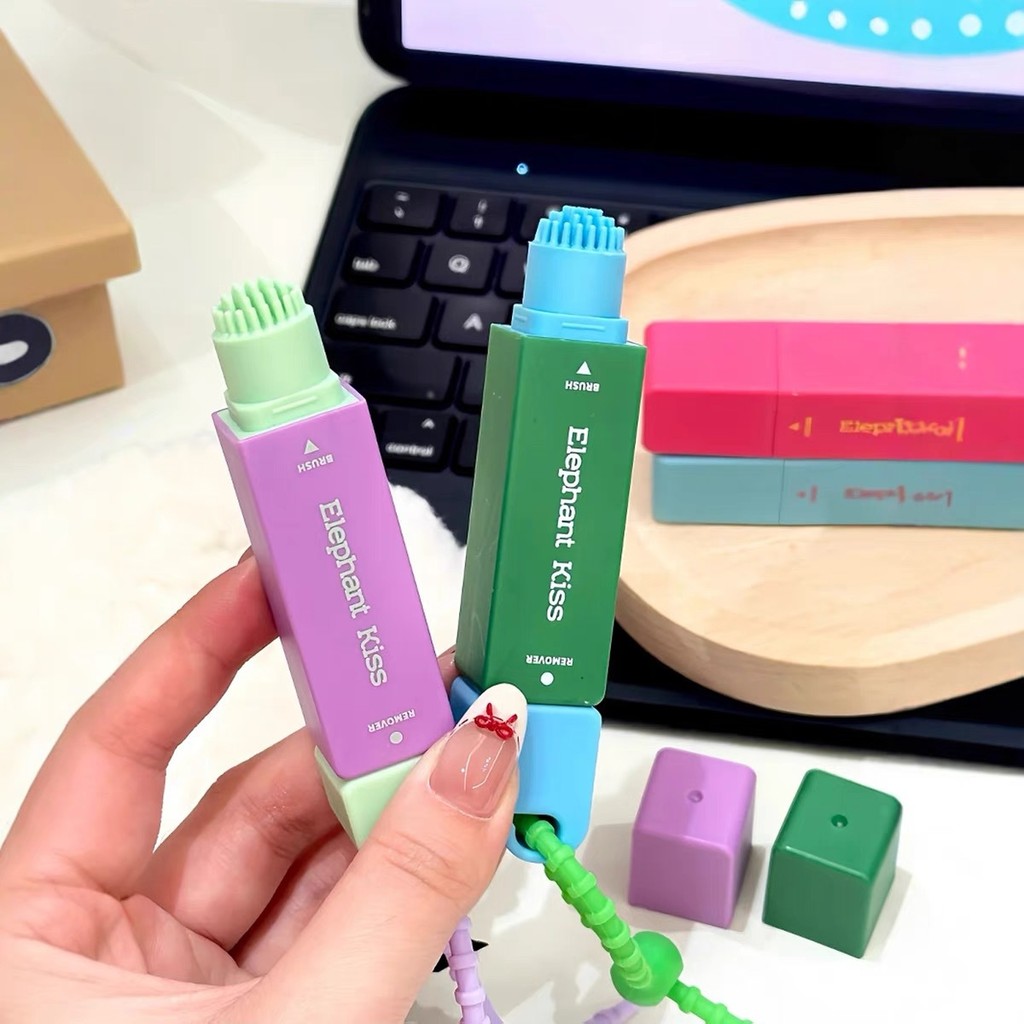 รุ่นใหม่ 5-in-1 Magic Stain Remover Pen- ทันทีลบน้ํามัน, Ink & คราบอาหารจากเสื้อผ้าและพื้นผิว | ไม่ต้องซัก