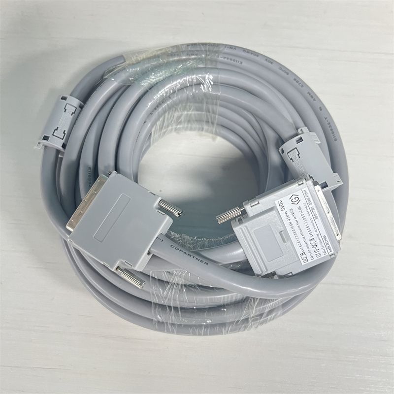 สายเชื่อมต่อ Mitsubishi Q-Series รุ่น GT15-QC05B/QC06B/QC12B/C20/QC30B/QC50/QC100B