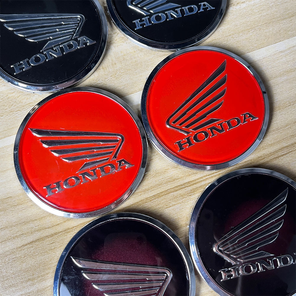 WMMJIAJU1314 เหมาะสําหรับรถจักรยานยนต์ฮอนด้ารอบป้าย 3D สามมิติการใช้ถังสติกเกอร์โลโก้ CBR600RR/CBR10