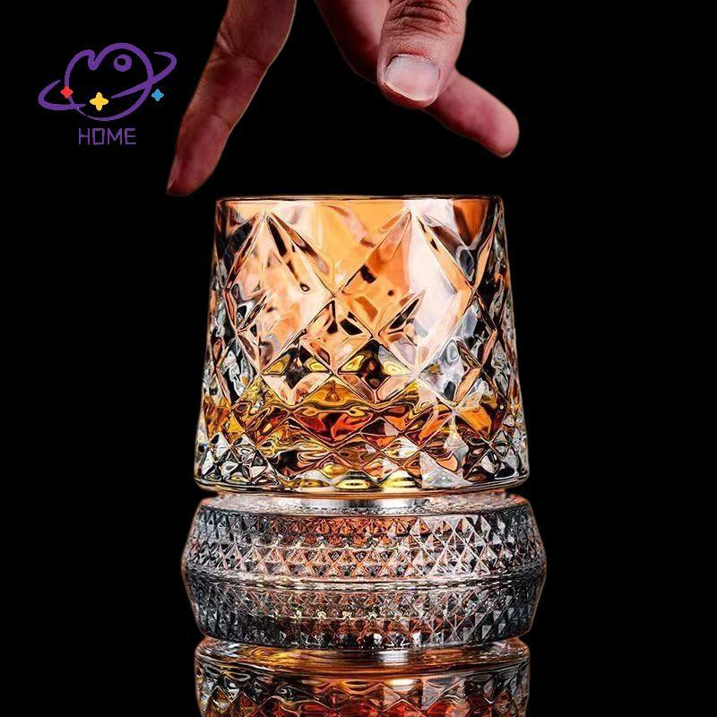 [mayhome] 2026 ใหม่แก้ววิสกี้หมุน Whisky แก้วฐานแก้ว 360 หมุนองศาคริสตัล Rum แก้วสําหรับค็อกเทลปาร์ตี้ดื่ม {TH}