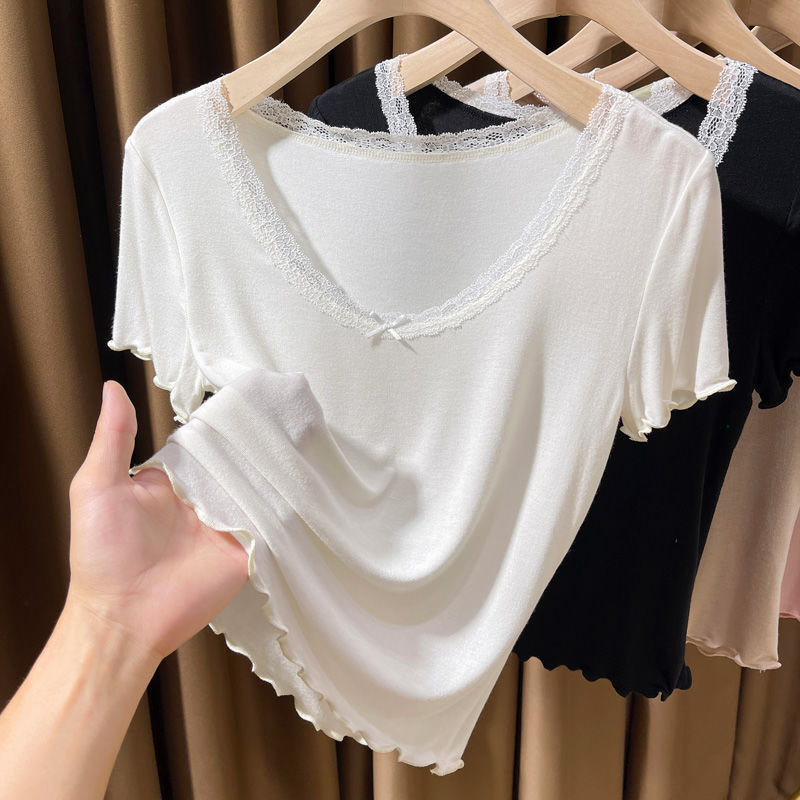 ชุดอยู่บ้าน Modal สําหรับผู้หญิงเสื้อยืดแขนสั้นที่พึงปรารถนาบริสุทธิ์พร้อมลูกไม้ฤดูร้อนโบว์ลูกไม้อเนกประสงค์ด้านบน