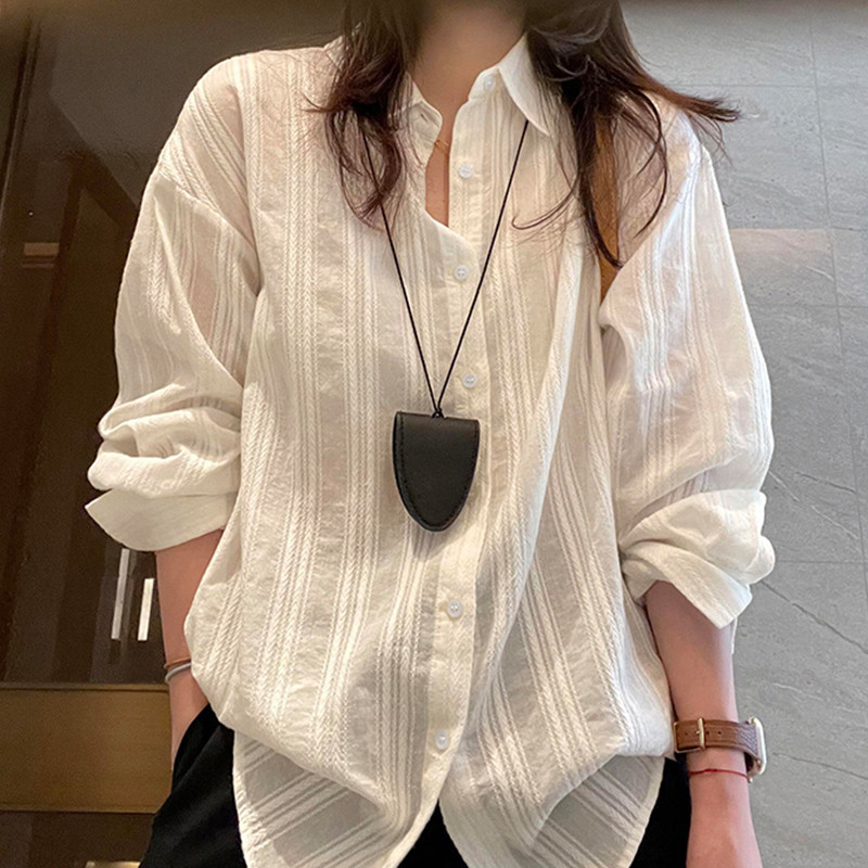 เสื้อลำลองแขนยาวสำหรับผู้หญิง ออกแบบพิเศษเพื่อป้องกันแสงแดดในฤดูร้อน รหัส: 260413