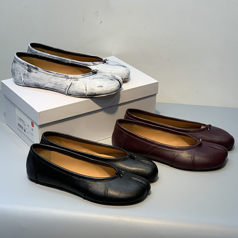 ALS2 MM6 Crackled Pattern Mirror Finish Split-Toe Women's Flat Slip-On Horseshoe Handmade Shoes tabi