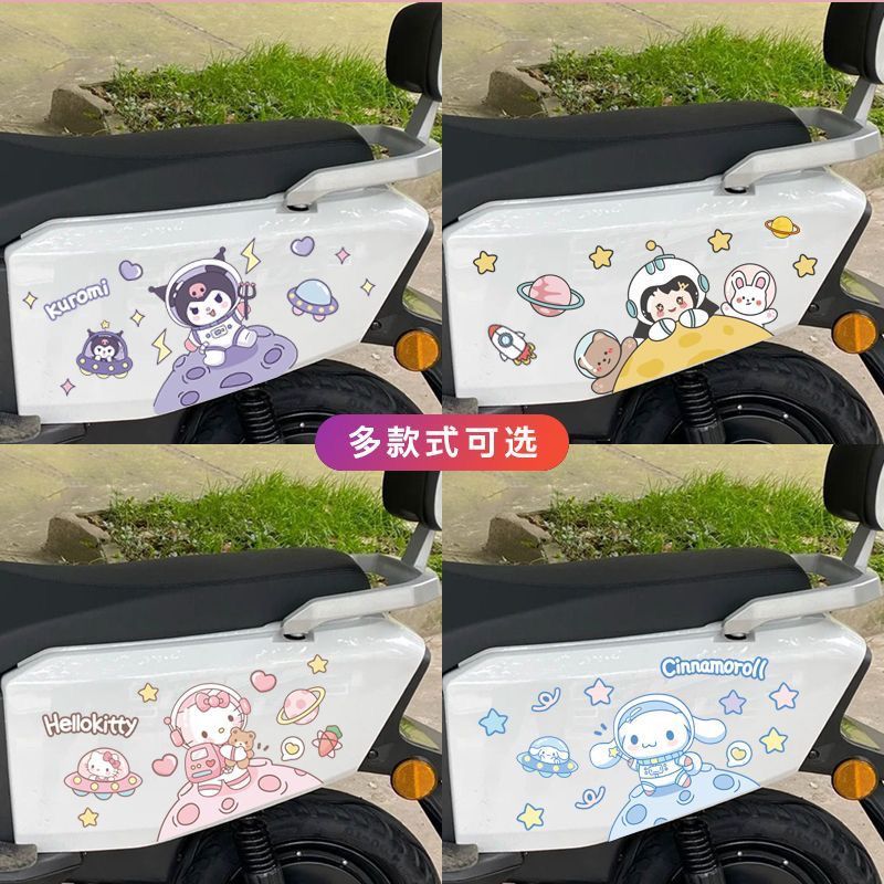 SANRIO ซานริโอ คุโรมิ สติ๊กเกอร์จักรยานไฟฟ้า/สติกเกอร์จักรยานไฟฟ้า สวัสดี คิตตี้ สติ๊กเกอร์ติดมอเตอร์ไซค์สําหรับครอบคลุมสติกเกอร์รอยขีดข
