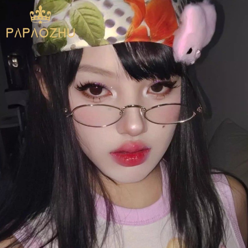 PAPAOZHU แว่นตาทรงรูปไข่สไตล์บางเฉียบ สายสะพายสีเงิน แฟชั่นกลางแจ้ง สำหรับผู้หญิงและผู้ชาย
