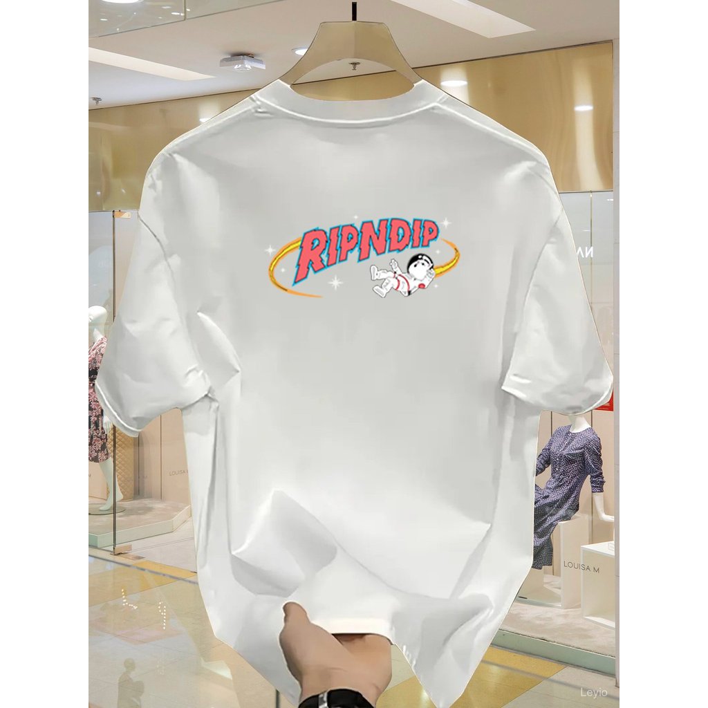 เสื้อยืดแขนสั้นผู้ชายลาย RIPNDIP Cosmic Exploration เหมาะสำหรับวันวาเลนไทน์ ดีไซน์หลวม คอกลมแฟชั่น สวมใส่สบาย เหมาะสำหรั