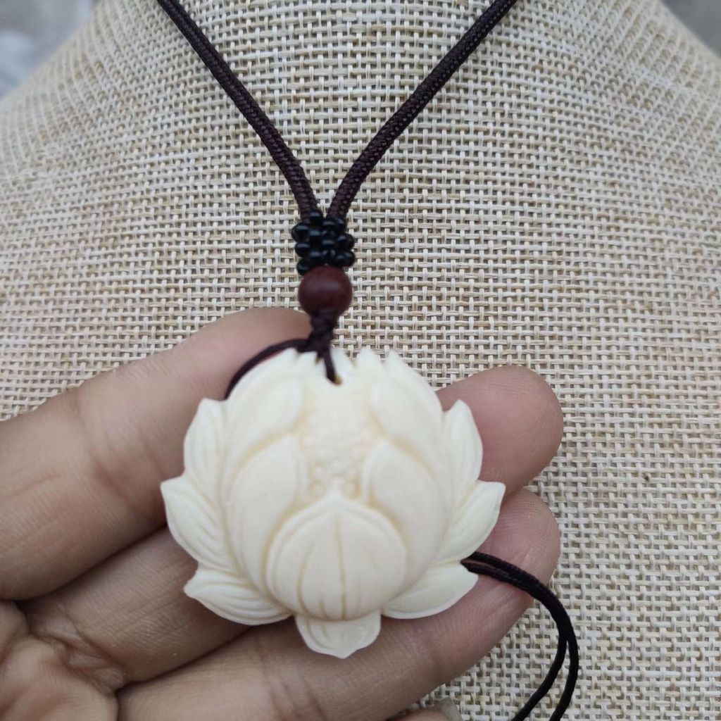 毛衣 链牙果项链莲花吊 男女士观音吊牙果情女学生牙项链牌เสื้อกันหนาวโซ่งาช้างผลไม้สร้อยคอ lotus จี้ผู้ชายผู้หญิง sgh88988.my2025