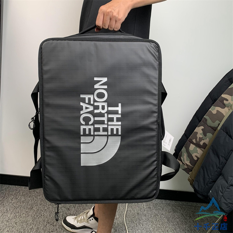23 สไตล์ฤดูใบไม้ผลิ TheNorthFace TheNorthFace North Side Pack ผู้ชายผู้หญิงเดินทางกลางแจ้ง 58L ความจ