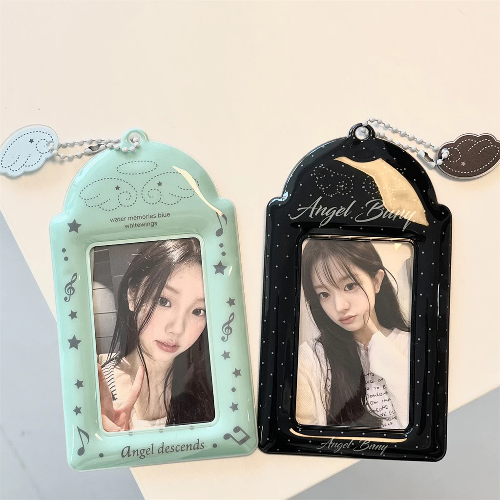 Ins สไตล์ Angel Baby ปีกสีดําผู้ถือบัตร PVC 10 ซม.การ์ดขนาดเล็กจี้ Star Chasing Aidou ภาพถ่ายแสดงพวงกุญแจ