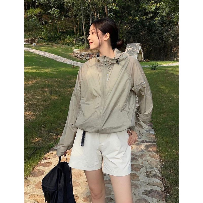 เสื้อคลุมกันแดดมีฮู้ด Baolongxin สำหรับการออกท่องเที่ยวในฤดูร้อน แห้งไว