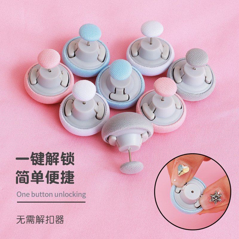 ที่ใส่ผ้านวมแผ่นกันลื่น Handy เครื่องมือผ้านวมหัวเข็มขัดเข็มฟรีคลิปความปลอดภัยผ้านวมมุม Anti-วิ่งผ้า