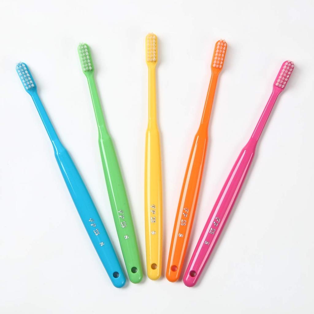 แปรงสีฟันขนนุ่ม Dental Clinic ผลิตในญี่ปุ่น 20 ชิ้น/ Japanese Soft Dental Clinic Toothbrush 20pcs/ D
