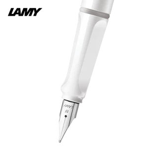 ปากกาหมึกซึม LAMY safari fountain pen white