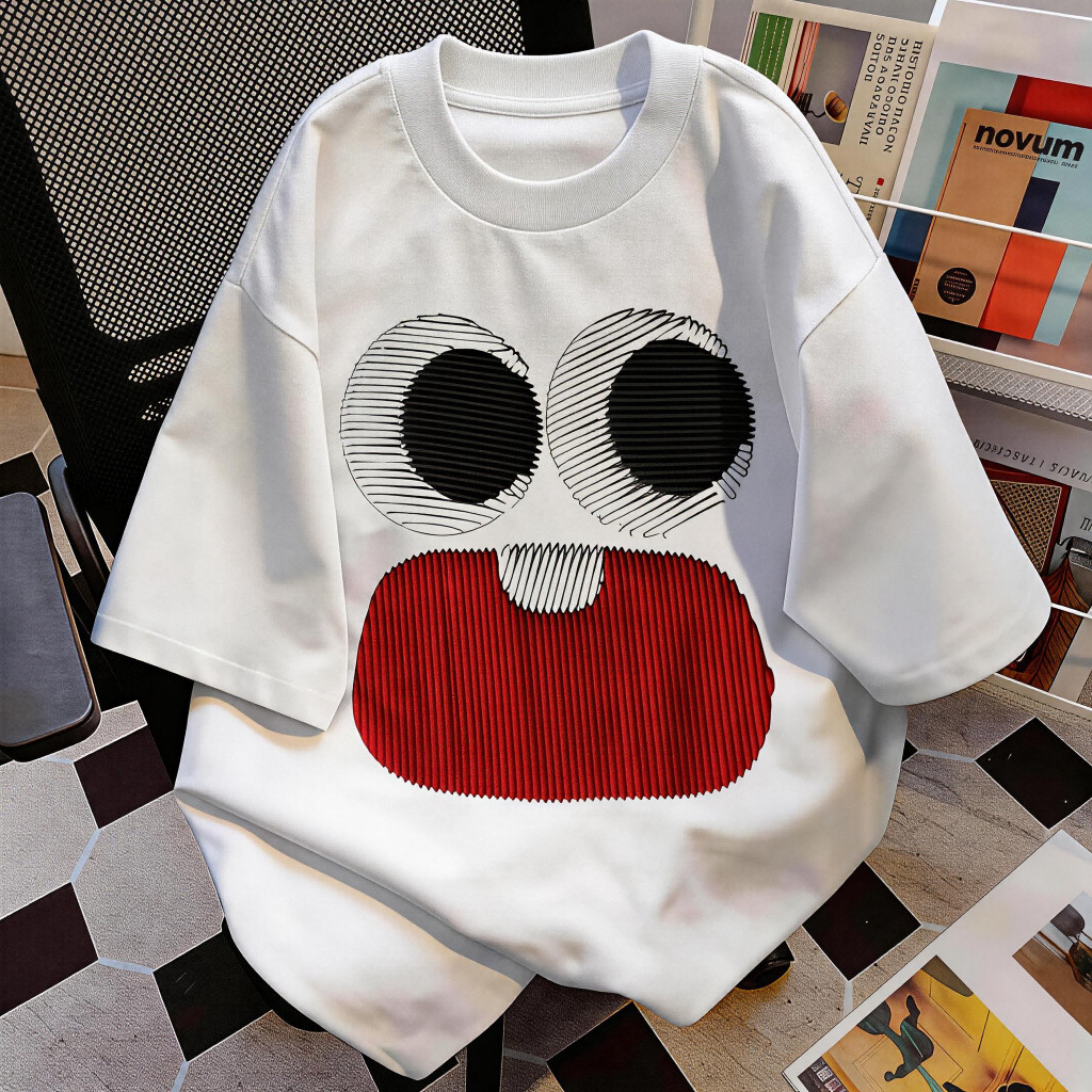 TEE·SHOP เสื้อยืด oversize เสื้อเท่ๆ เกาหลี " Surprise Face" เสื้อแฟชั่นใ เกาหลีสไตล์ พิมพ์ลาย ผ้านิ่มใส่สบาย COD