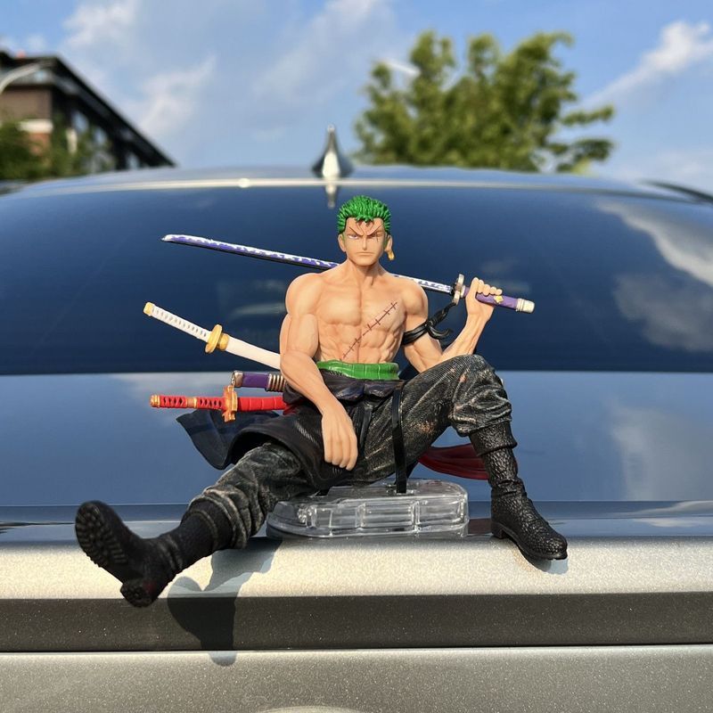 Pirate Play Luffy Sauron รถด้านหลังตกแต่งรถจี้รถด้านนอกตุ๊กตาหลังคารถรูปตุ๊กตา k