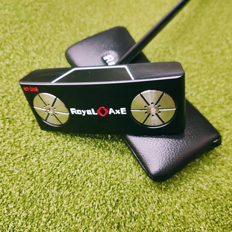 พัตเตอร์กอล์ฟ Royal AXE & Tomahawk ดีไซน์สมดุลสำหรับเล่นในตำแหน่งยืน