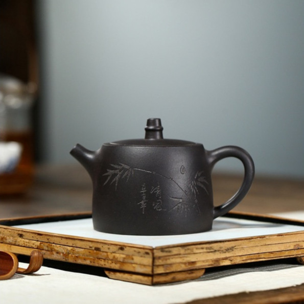 SA Zi Sha Kettle Yixing Han Dac Kac Truc 250 ml (Coarse Ore Black Ne)