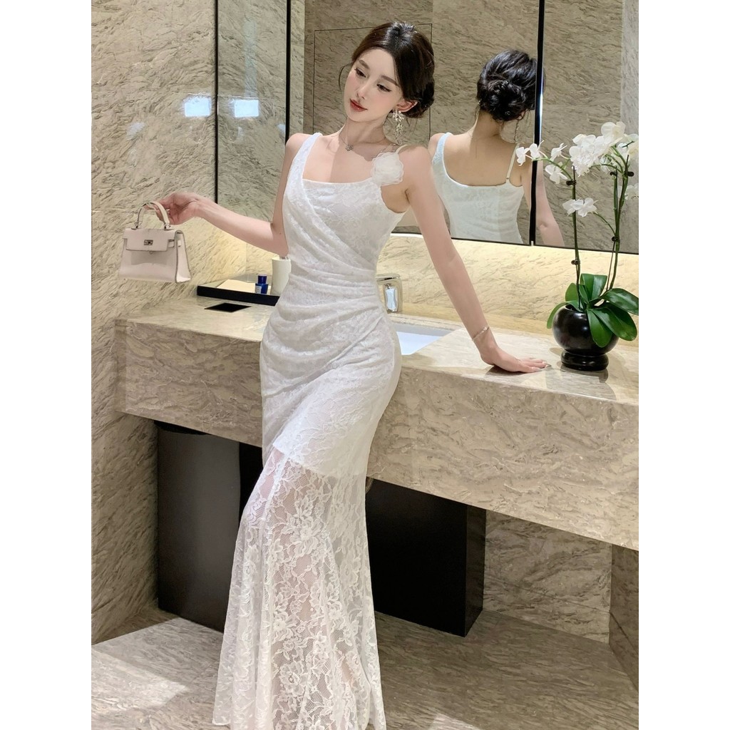 Classy Pure Desire Elegant สไตล์ลูกไม้ Tube Top ชุดสลิงสไตล์ใหม่เซ็กซี่คนดังภาษาฝรั่งเศสคําเอวแคบกระเป๋าสะโพก Fishtail กระโปรงยาว