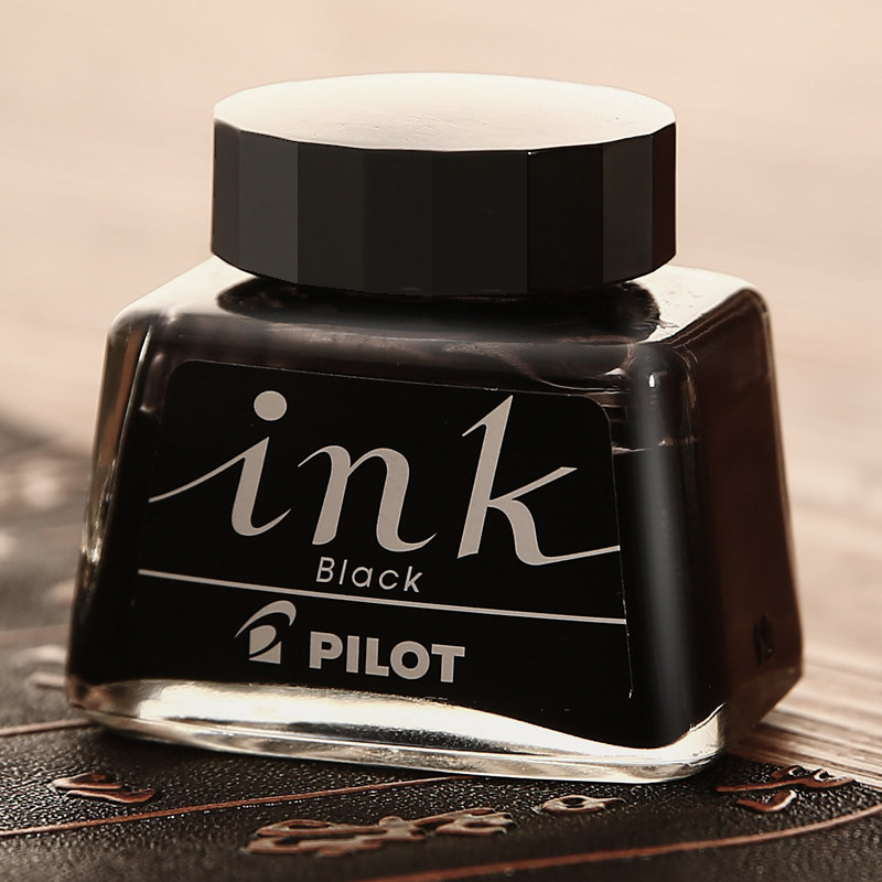 ญี่ปุ่นญี่ปุ่น PILOT PILOT PILOT ปากกาหมึกใช้ Non-Carbon สีดํานักเรียนใช้ขวดเล็กหมึกฝึกประดิษฐ์ตัวอั