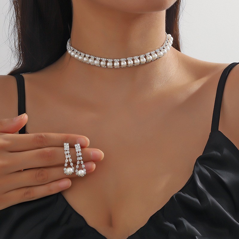 Pearl Rhinestone ดอกไม้สร้อยคอต่างหูชุดแฟชั่น All-Match สร้อยคอ Clavicle Chain S26.04.11 B4NA
