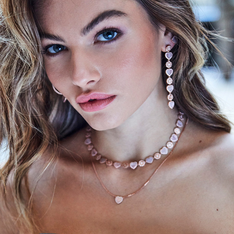 APM Monaco สร้อยคอหัวใจย้อยสีชมพู มุกแมทเธอร์ ดีไซน์สำหรับผู้หญิง