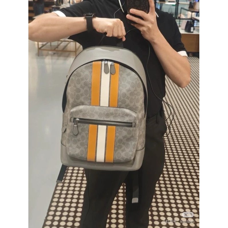 COACH COACH Ready Stock Coach Coach West 32 Grey Old Flower Backpack​​คลาสสิกลายเซ็นเคลือบผ้าใบ+เย็บ