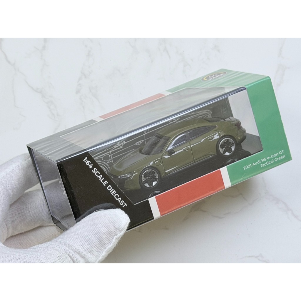 [Out] PARA64 1/64 Audi RS e-tron GT Tactical Green 1/64 Alloy Enclosed Brand ใหม่ยังไม่ได้เปิดด้วยชิ