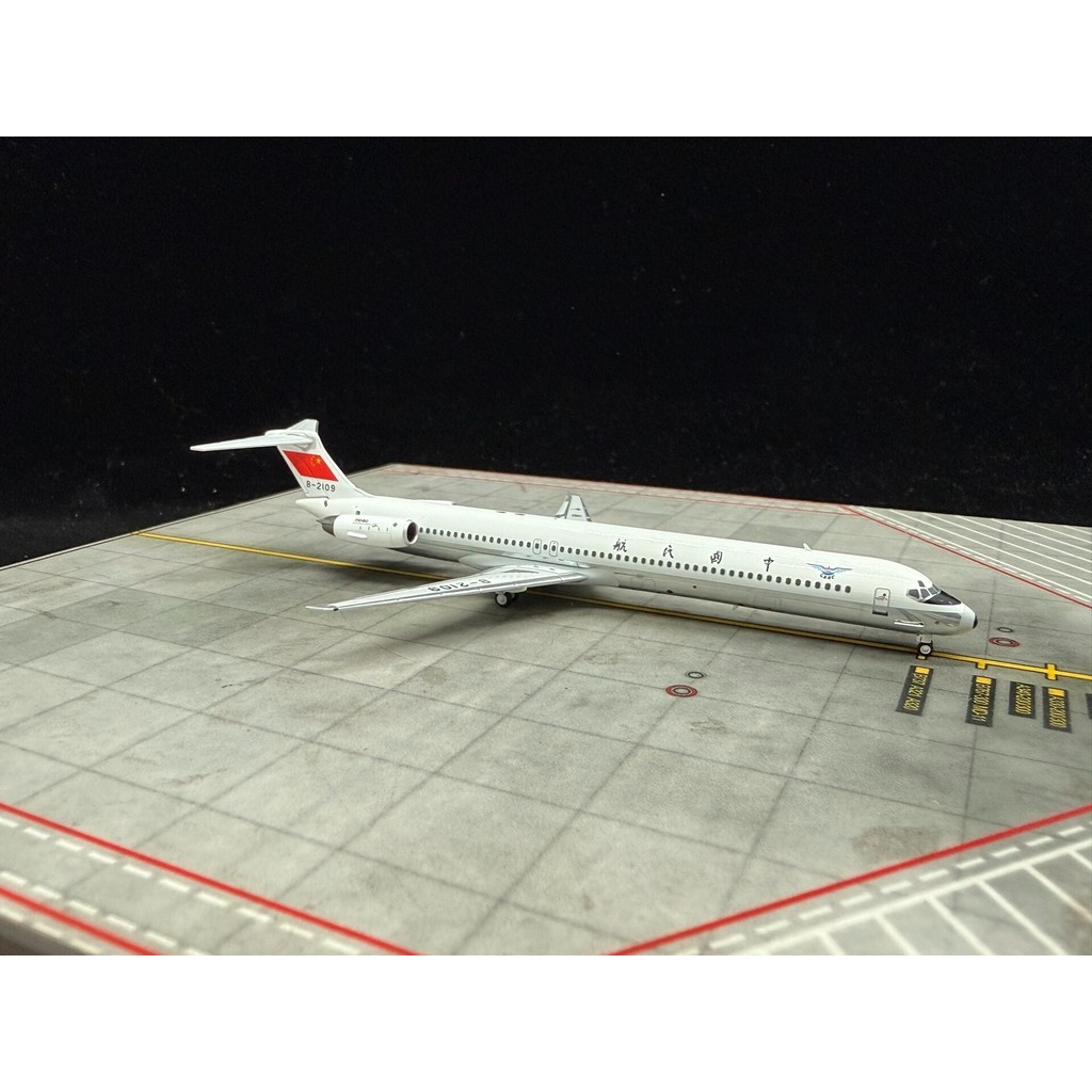 [สต๊อกพร้อม 1] 1: 400 NG China Airlines CAAC MD-82 เครื่องบินโดยสาร, หมายเลข B-2109, เครื่องนี้น้อยก
