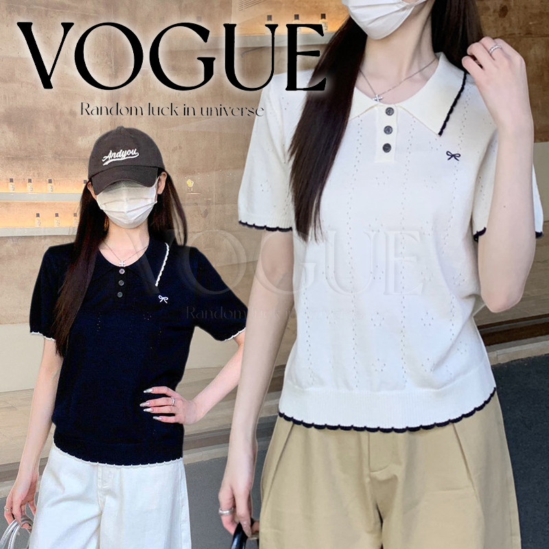 Vogue🌟พร้อมส่ง🌟 เสื้อไหมพรมคอปก แต่งกระดุมปักโบว์น่ารักๆ ลายขอบหยัก เข้ารูปยืดตามตัว (Y1850)