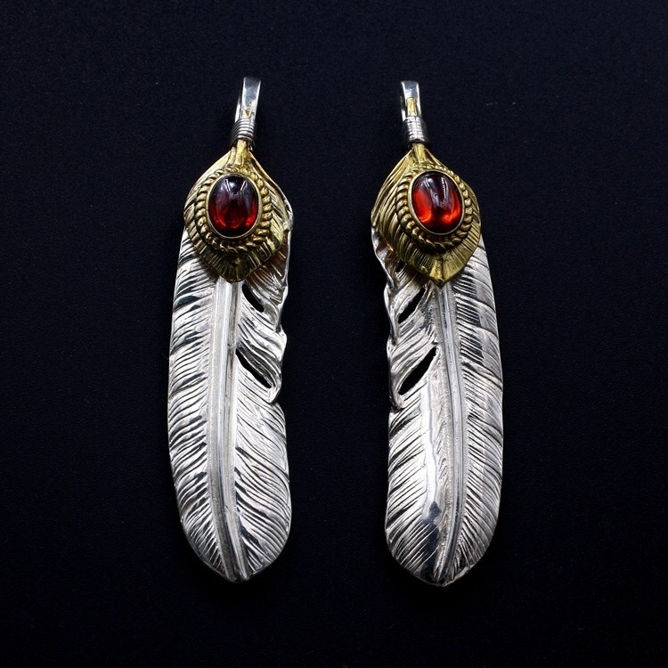 GORO'S s925 Sterling Silver Seiko Red Corundum Feather Accessories Pendant