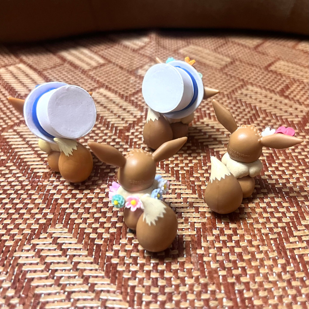 Pokémon Pokémon Pokemon Pokemon Pokemon ตุ๊กตา Eevee Eevee Eevee 4 ซม.ดอกไม้หมวกฤดูร้อน Eevee