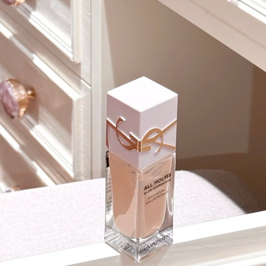แท้ จัดส่งภายในวันเดียวกัน YSL All Hours Glow Foundation 25ml วายเอสแอล (อีฟส์ แซงต์ โลรองต์) รองพื้นเนื้อบางเบา. ราคา ถูกที่สุด ดีลบีเคเค แกลเลอรีภาพที่ 9