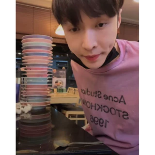 เสื้อยืดแขนสั้นคอวี สไตล์เรโทรยุบย่น ไซส์XS-XL