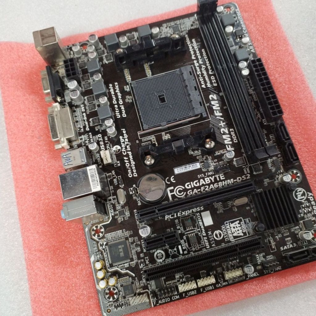 เมนบอร์ด Gigabyte GA-F2A68HM-DS2 ชิปเซ็ต A68 รองรับ CPU FM2/FM2+ แรม DDR3 มีช่อง PCI