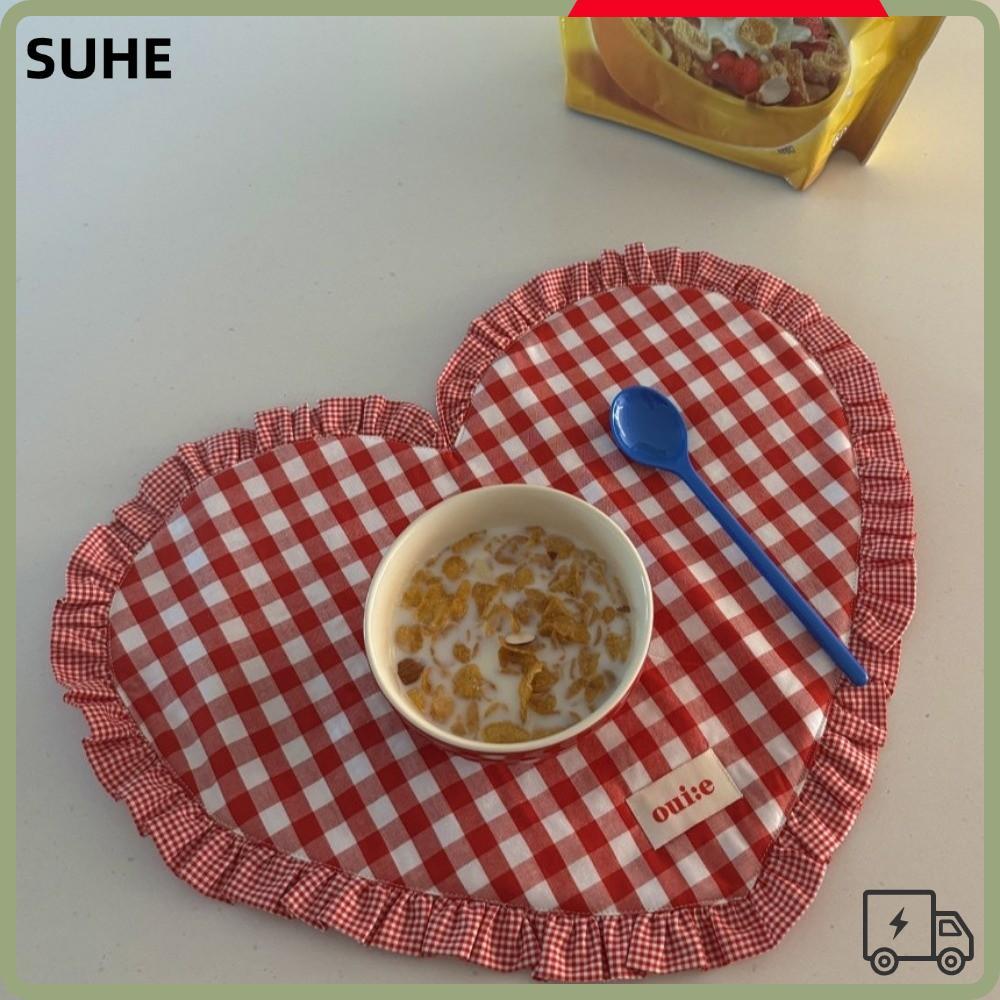 SUHE Placemats โต๊ะรับประทานอาหาร, Loving ลายสก๊อตถ้วยน้ํา, ตกแต่งรูปหัวใจจีบลูกไม้ Western เสื่ออาหารตกแต่งบ้าน