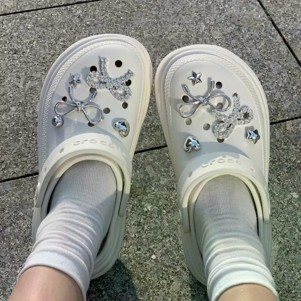 โบว์เพชรทรงกรวยสำหรับประดับหัวรองเท้า DIY พร้อมอุปกรณ์ประดับไฟฟ้า ออกแบบเพื่อความสะดวกในการถอดและสวมใส่