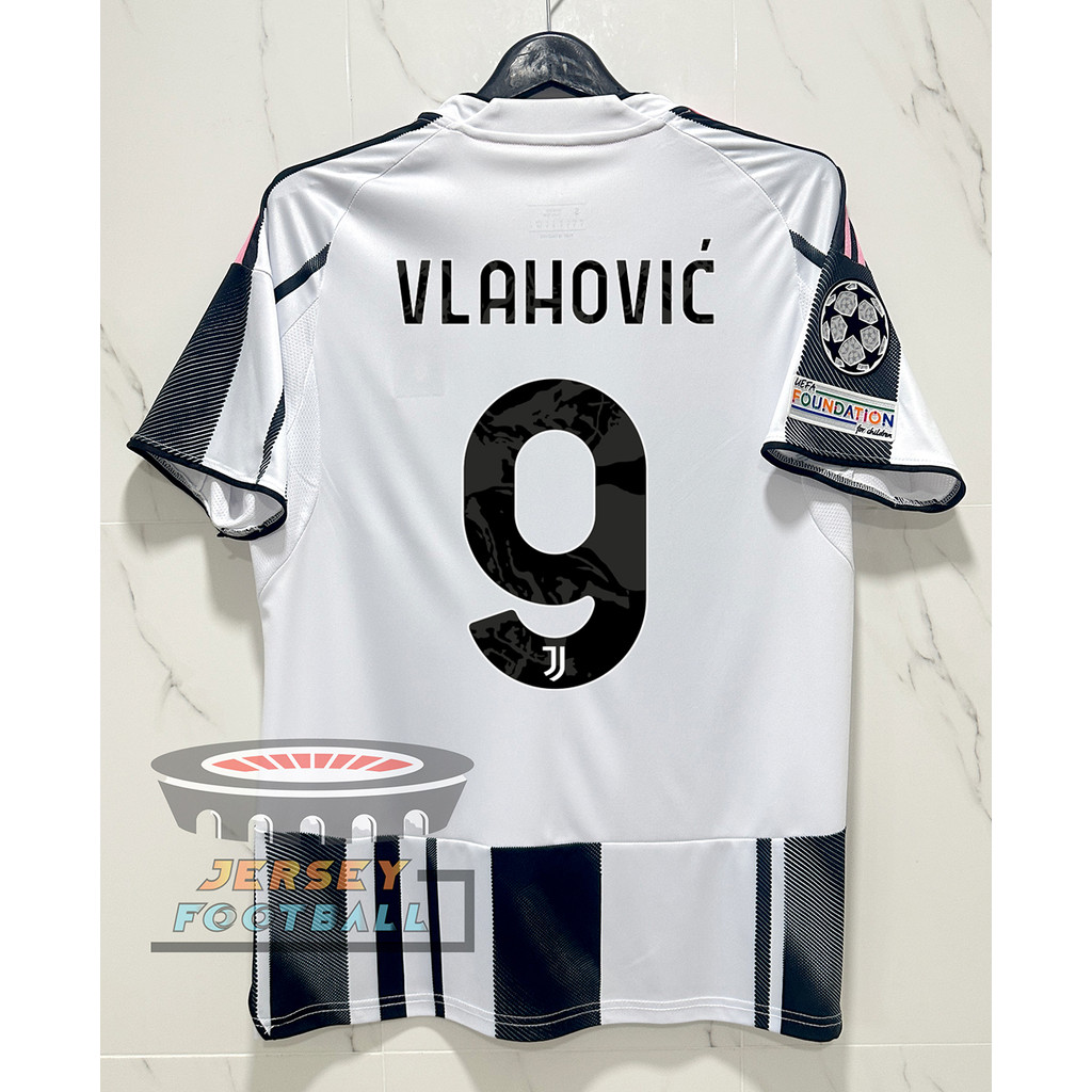 มาใหม่ !! เสื้อกีฬา ฟุตบอล ยุLวuตุส Home เหย้า 3A เกรดแฟนบอล ปี 2025/26 ใหม่ล่าสุด พร้อมชื่อเบอร์ อาร์ม UCL