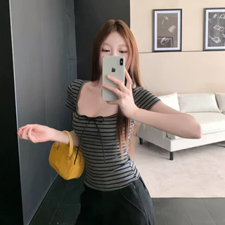 พร้อมส่ง ลายทางสีเทา เสื้อยืดผู้หญิง เซ็กซี่แฟชั่นผู้หญิง น่ารักๆ สไตล์เกาหลี ผ้ายืดนุ่ม ใส่สบาย