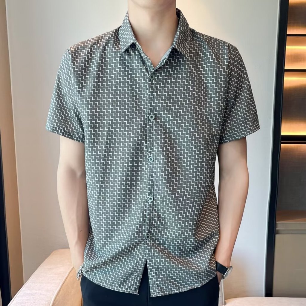 เสื้อดำคอปก เสื้อวินเทจผู้ชาย เสื้อแฟชั่นผู้ชาย เสื้อผู้ชายเท่ๆ เสื้อยืดผู้ชายมี 2 สี M-3XL