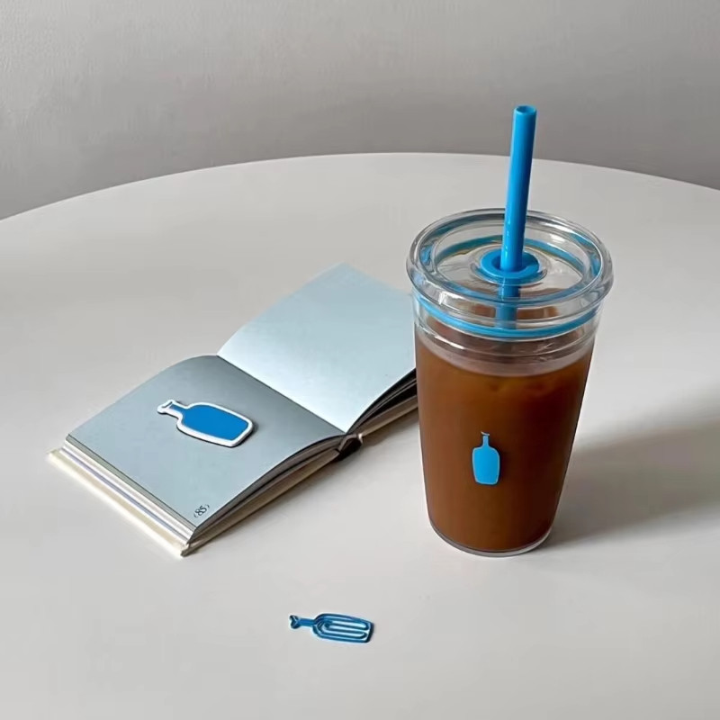 กาแฟ จิบ ถ้วยพร้อมฝาปิด เครื่องดื่มพลาสติกแบบใช้ซ้ําได้ 500มล ฟางถ้วยน้ําแข็ง แก้วชาน้ําผลไม้ โปร่งใส