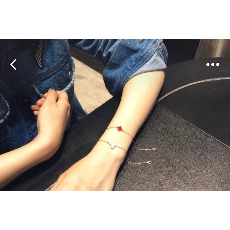 VCA VCA VCA mini สร้อยข้อมือดอกไม้เดี่ยว