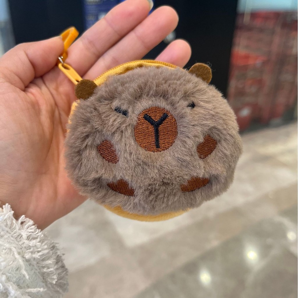 Kabara Plush พร้อมจี้ capybara และหูฟังช่องจี้ เป็นของขวัญพิเศษ