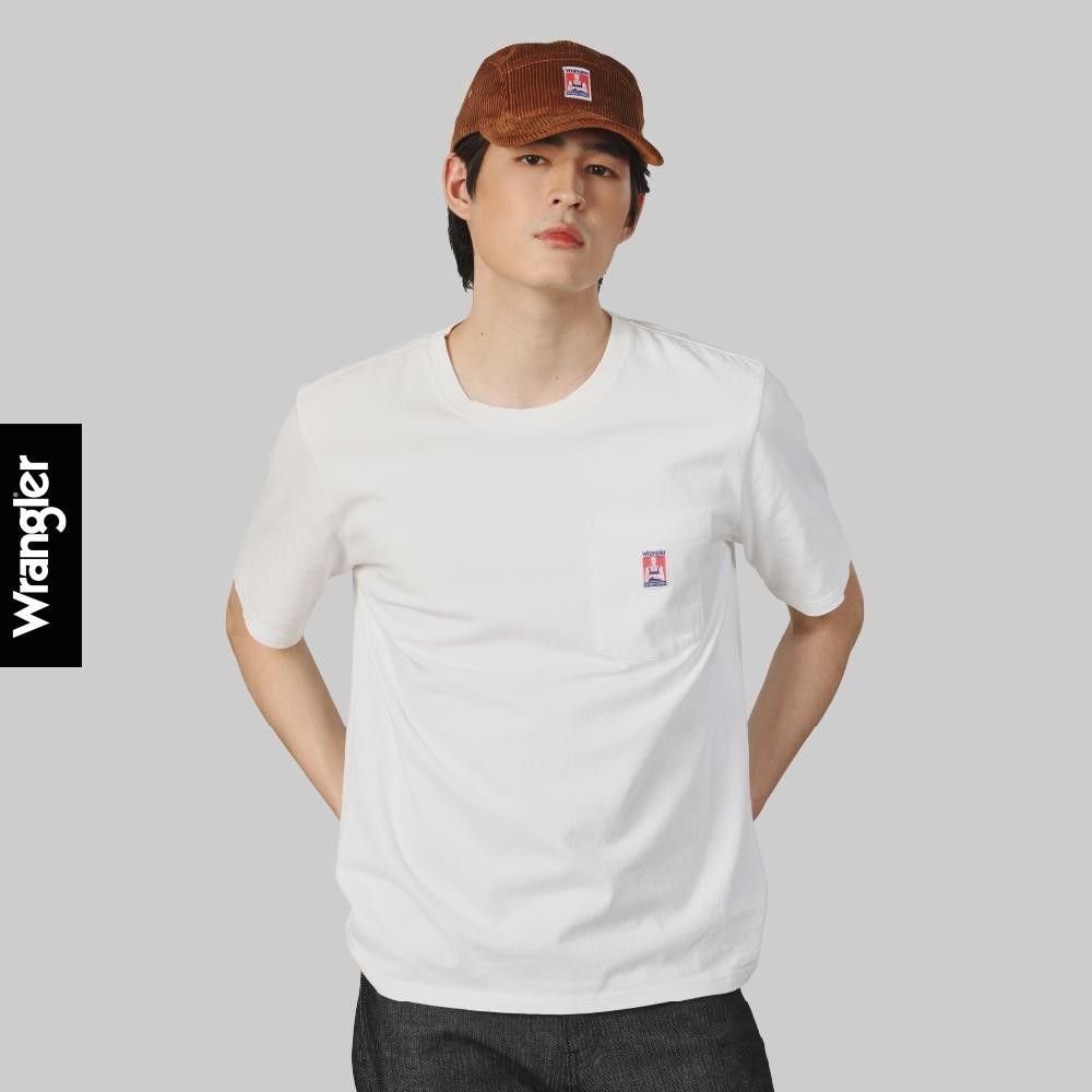 WRANGLER เสื้อยืดแขนสั้นผู้ชาย คอลเลคชั่น Casey Jones ทรง Regular รุ่น WR F125MTSSN58 สีขาว