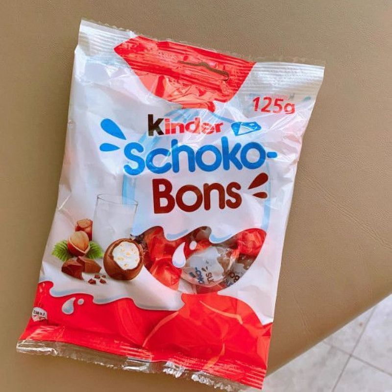 Kinder Chocolate Kinder Crispy Milk Chocolate Sauce Sandwich Small Black Egg Bag Colourful Chocolate