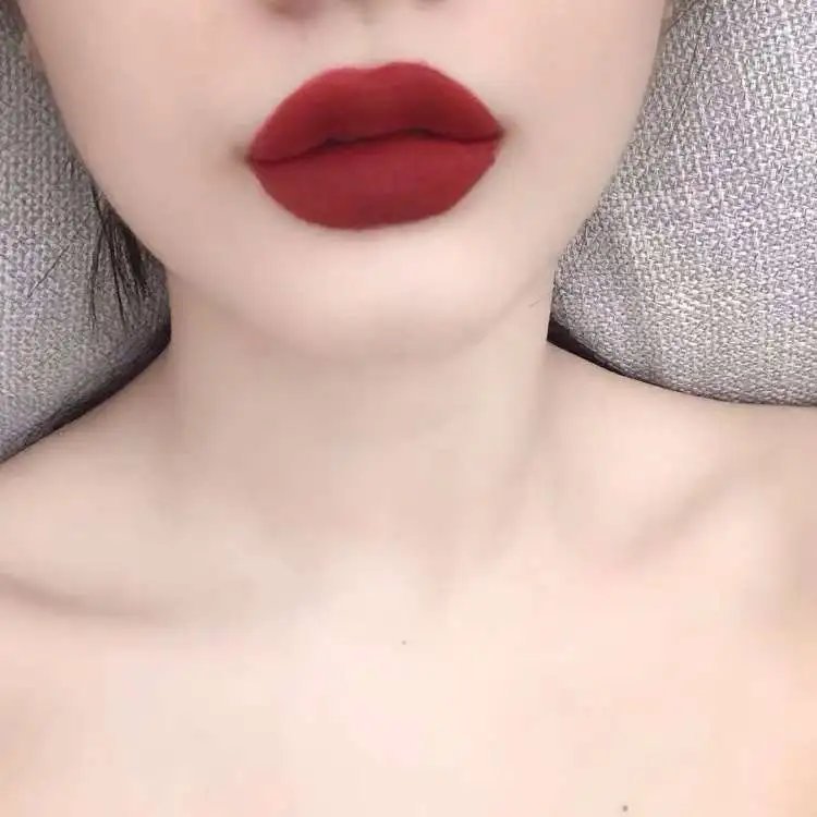 Arrival Thailand 4U2 Lipstick hello kitty Lip Glaze Limited Edition No. cherry No. 10 กํามะหยี่เชอร์