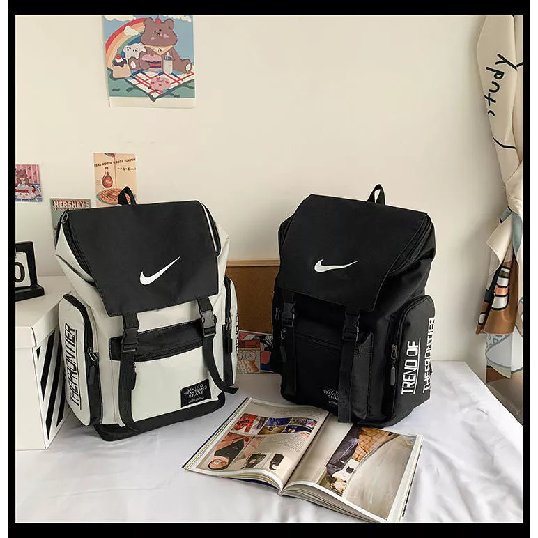 จัดส่งในประเทศไทยClassic Daily Backpack กระเป๋าแล็ปท็อปวัสดุกันน้ํา เหมาะสําหรับนักเรียน