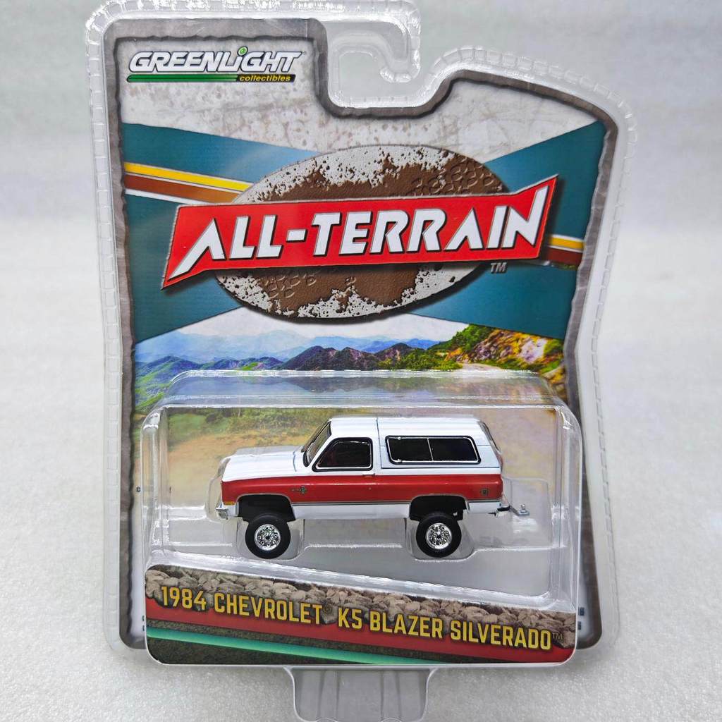 แสงสีเขียว 1: 64 All Terrain Series 16-1984 Chevrolet K5 Blazer Silverado